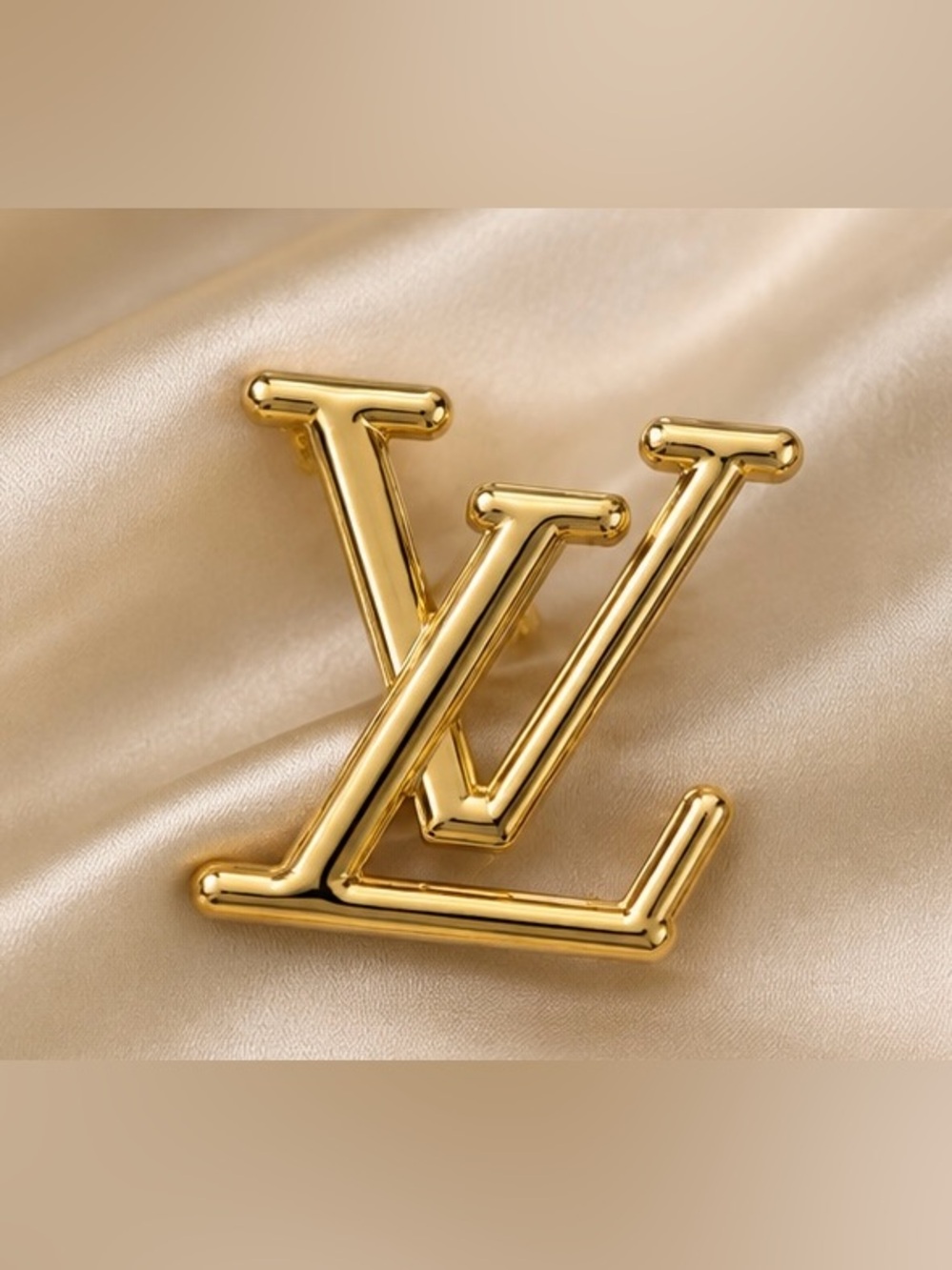 Gold-Tone Monogram Style Brooch Pin – Classic Minimalist Statement Lapel Accesso